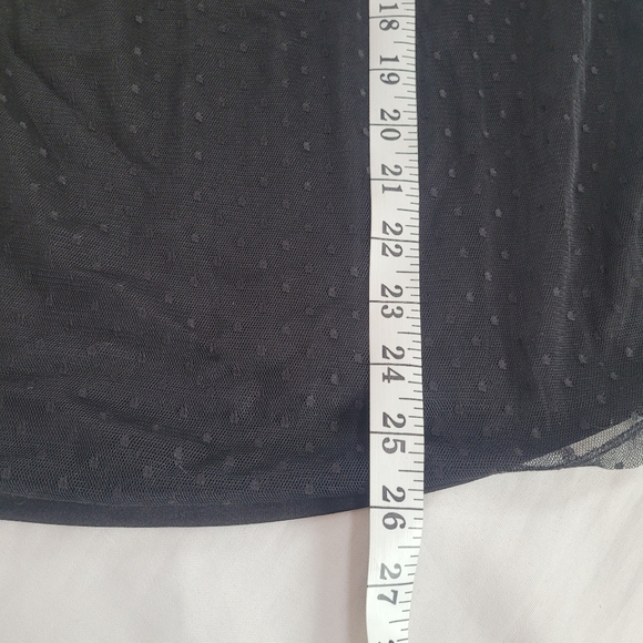 NWT Maurices Black Sleeveless Sheer Overlay Cutout Top Women's Size Medium - Picture 13 of 13